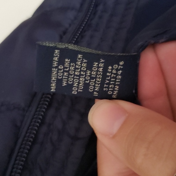 U.S. Polo Assn puffer vest in navy blue, women's size medium. - Picture 10 of 11